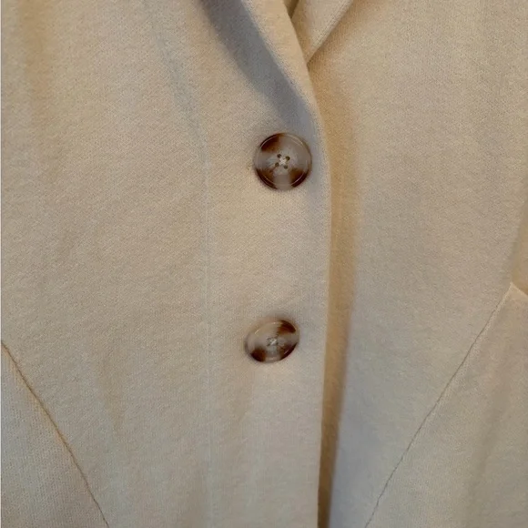 Cream Shacket - Picture 4 of 5